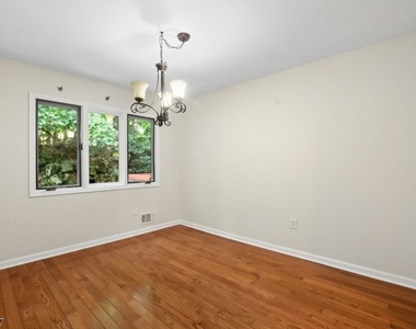 125 Patriots Rd - Photo Thumbnail 4