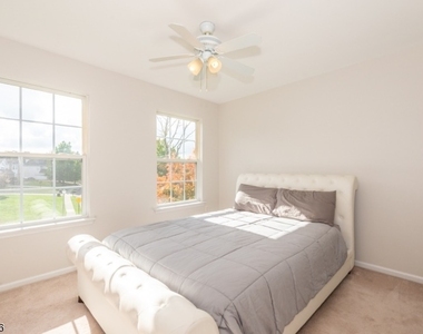 22 Saunders Ln - Photo Thumbnail 22