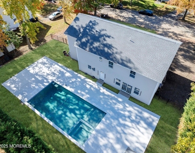 243 Woodcrest Road - Photo Thumbnail 3