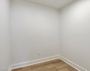 243 Woodcrest Road - Photo Thumbnail 17