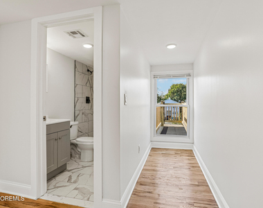 170 Seaman Street - Photo Thumbnail 8