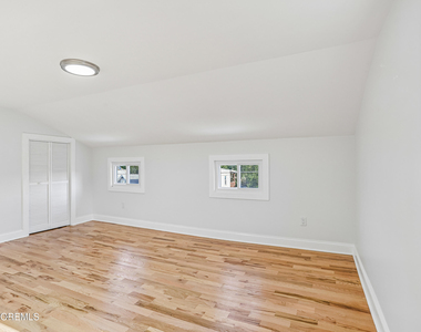 170 Seaman Street - Photo Thumbnail 11
