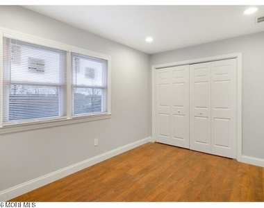 370 Smithburg Road - Photo Thumbnail 7