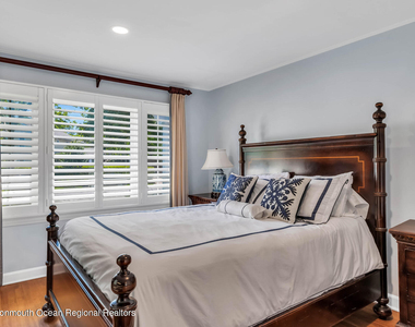 200 Lorraine Avenue - Photo Thumbnail 19