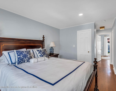 200 Lorraine Avenue - Photo Thumbnail 20