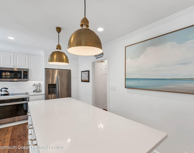 200 Lorraine Avenue - Photo Thumbnail 3
