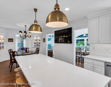 200 Lorraine Avenue - Photo Thumbnail 5