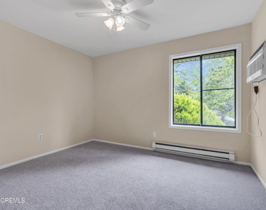 30 Meadow Green Circle - Photo Thumbnail 14