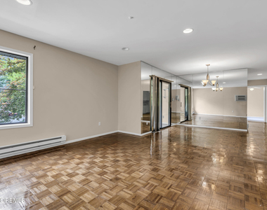 30 Meadow Green Circle - Photo Thumbnail 9