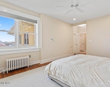 1 Roseld Avenue - Photo Thumbnail 13