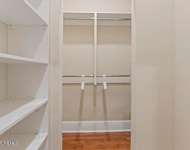 1 Roseld Avenue - Photo Thumbnail 14