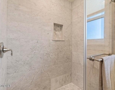 1 Roseld Avenue - Photo Thumbnail 15