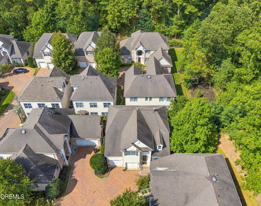 25 Brittany Court - Photo Thumbnail 37