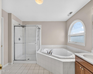 25 Brittany Court - Photo Thumbnail 24