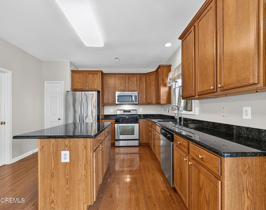 25 Brittany Court - Photo Thumbnail 16