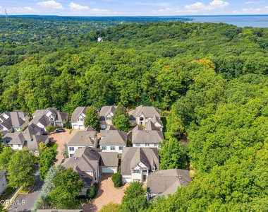 25 Brittany Court - Photo Thumbnail 36