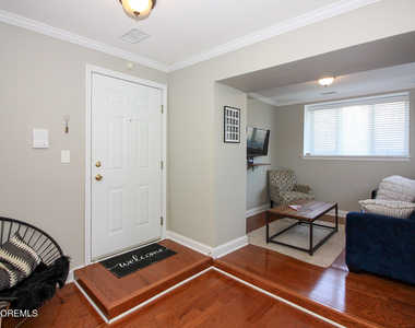 15 Garfield Avenue - Photo Thumbnail 8