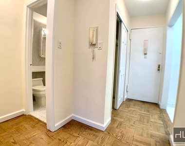East 79 Street - Photo Thumbnail 1