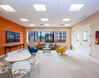 East 58th Street - Photo Thumbnail 1