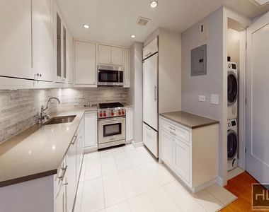 West 97th Street - Photo Thumbnail 8