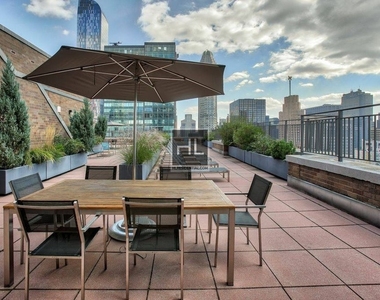 West 56th Street - Photo Thumbnail 6
