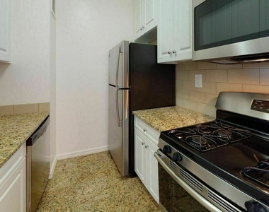 West 56th Street - Photo Thumbnail 2