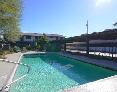 3025 N 36th Street - Photo Thumbnail 9