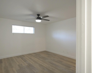 3025 N 36th Street - Photo Thumbnail 7