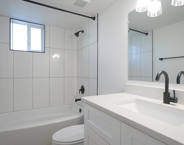 3025 N 36th Street - Photo Thumbnail 5