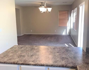4557 E Del Rio Street - Photo Thumbnail 4