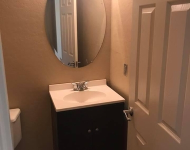 4557 E Del Rio Street - Photo Thumbnail 16