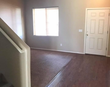 4557 E Del Rio Street - Photo Thumbnail 1