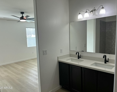 577 N 17th Street - Photo Thumbnail 22