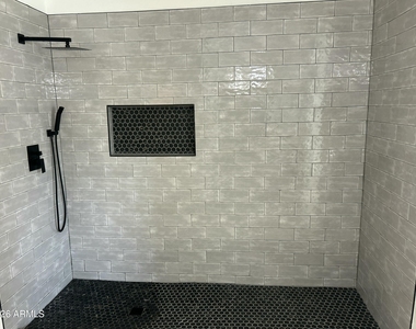 577 N 17th Street - Photo Thumbnail 18