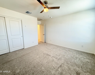 17153 W Blue Sky Drive - Photo Thumbnail 15