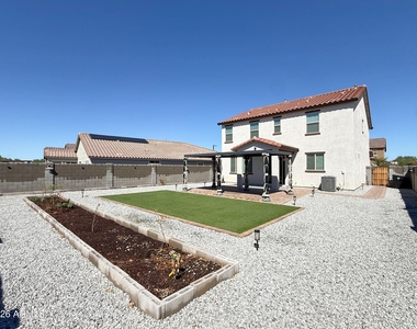 17153 W Blue Sky Drive - Photo Thumbnail 26