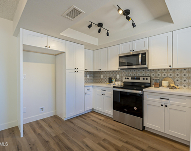 7204 E Drummer Avenue - Photo Thumbnail 12