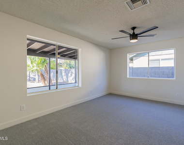 7204 E Drummer Avenue - Photo Thumbnail 7