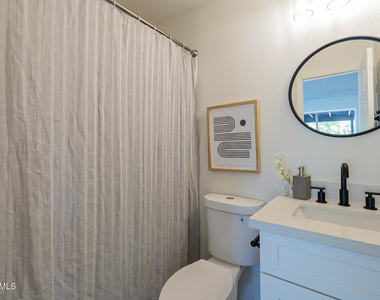7204 E Drummer Avenue - Photo Thumbnail 16