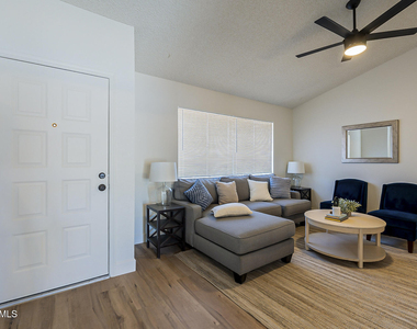 7204 E Drummer Avenue - Photo Thumbnail 5