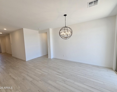 26007 N 160th Lane - Photo Thumbnail 18