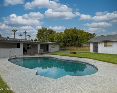 1116 E Fern Drive N - Photo Thumbnail 25