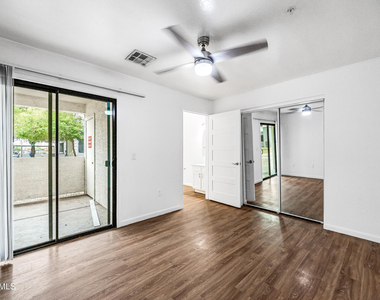3065 N 67th Avenue - Photo Thumbnail 11