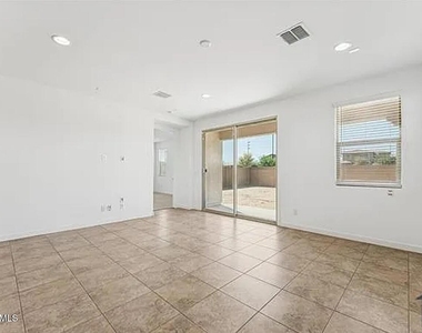 8344 N 170th Lane - Photo Thumbnail 6