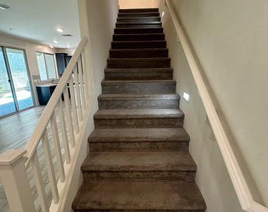 2509 N Heritage Street - Photo Thumbnail 9