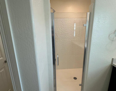 2509 N Heritage Street - Photo Thumbnail 19