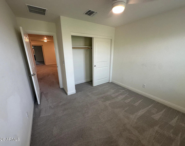 2509 N Heritage Street - Photo Thumbnail 30