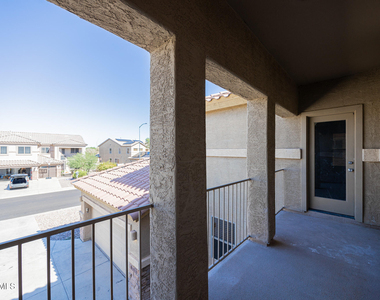 44289 W Windrose Drive - Photo Thumbnail 25