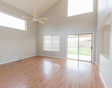 18033 N Skyhawk Drive - Photo Thumbnail 1