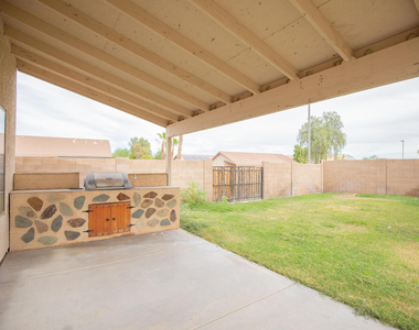 18033 N Skyhawk Drive - Photo Thumbnail 17